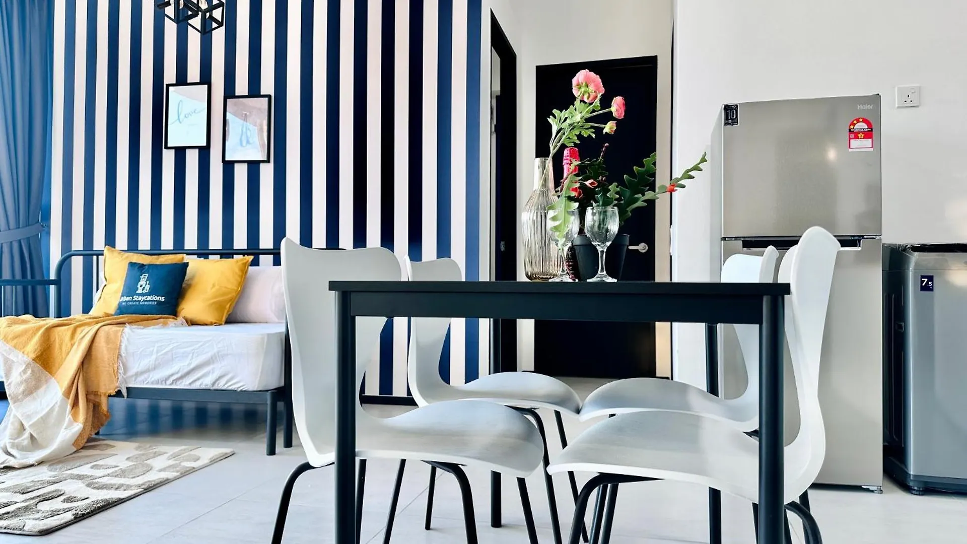 Apartment New 2Br Or 3Br Homey Getaway Stay 7 To 10 Pax At Urban Suites, Georgetown By Urban Staycation Lod Jelutong