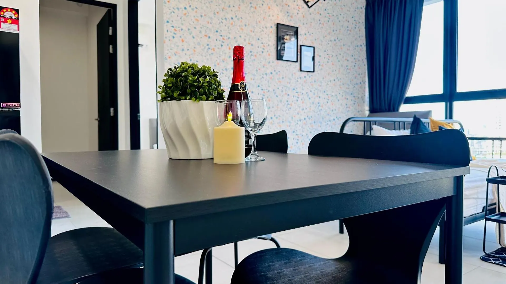 Apartment New 2Br Or 3Br Homey Getaway Stay 7 To 10 Pax At Urban Suites, Georgetown By Urban Staycation Lod Jelutong Malaysia