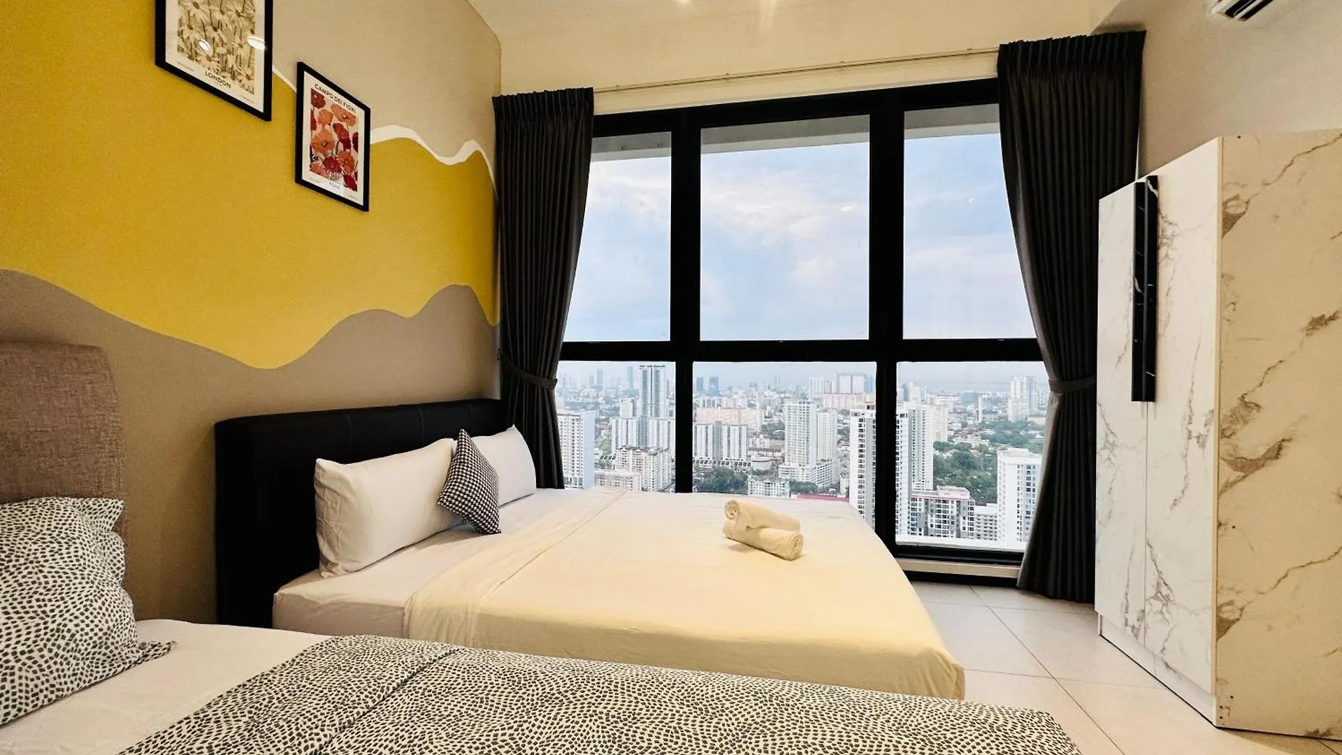 New 2Br Or 3Br Homey Getaway Stay 7 To 10 Pax At Urban Suites, Georgetown By Urban Staycation Lod Jelutong Apartment